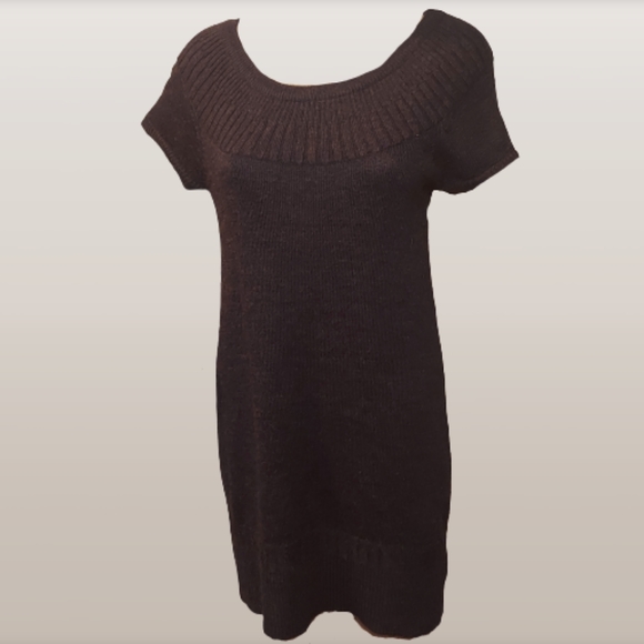 H&M Brown Wool Knit Sweater Dress with Boat Neck for Fall 🍂 - Picture 3 of 10